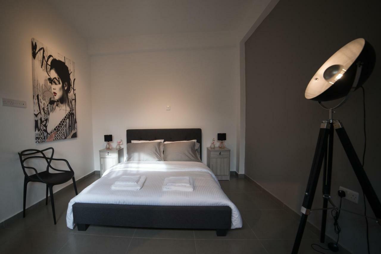 Mcplaces Holiday Apartments Paphos Extérieur photo